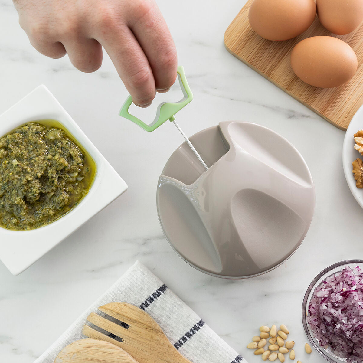 Manueller Mini-Häcksler mit Zugschnur Spinop InnovaGoods